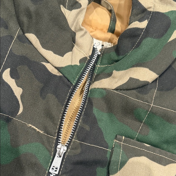 Adult Hooded Camo Vest - Green Camouflage - Picture 5 of 7